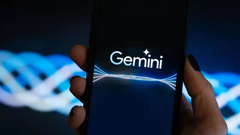 Android's New Gemini Button: Your Instant AI Assistant for Summarizing Anything on Screen!