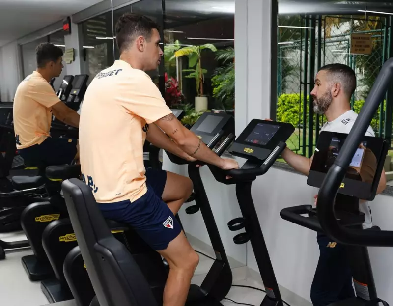 Ex-Chelsea Star Oscar Hospitalized with Heart Issue, Considers Retirement