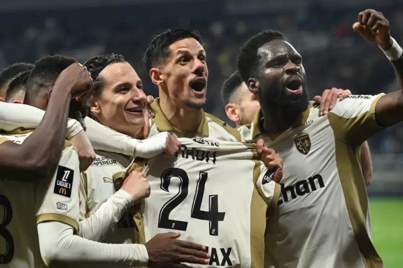Thauvin's Double Sends Lens Top of Ligue 1 After 21-Year Wait