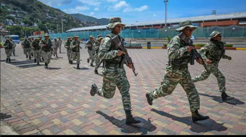 Venezuela Deploys 200,000 Soldiers as US Aircraft Carrier Arrives
