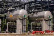 Dangote Refinery Pledges 1.7bn Litres of Petrol Monthly from Feb 2026