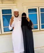 Nigerian Man's 3-Finger Wedding Photo Sparks Polygamy Debate