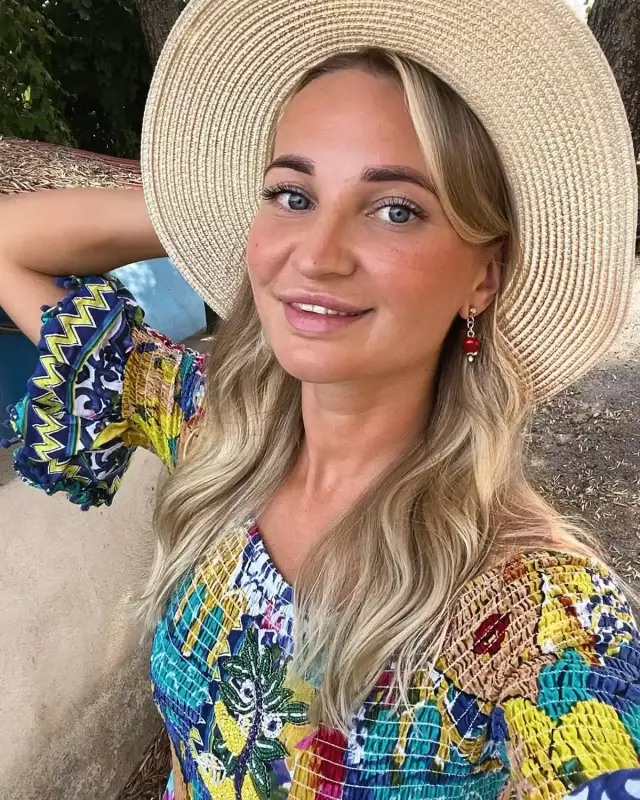Italian Influencer, 38, Dies After £4,000 Butt-Lift Surgery in Moscow