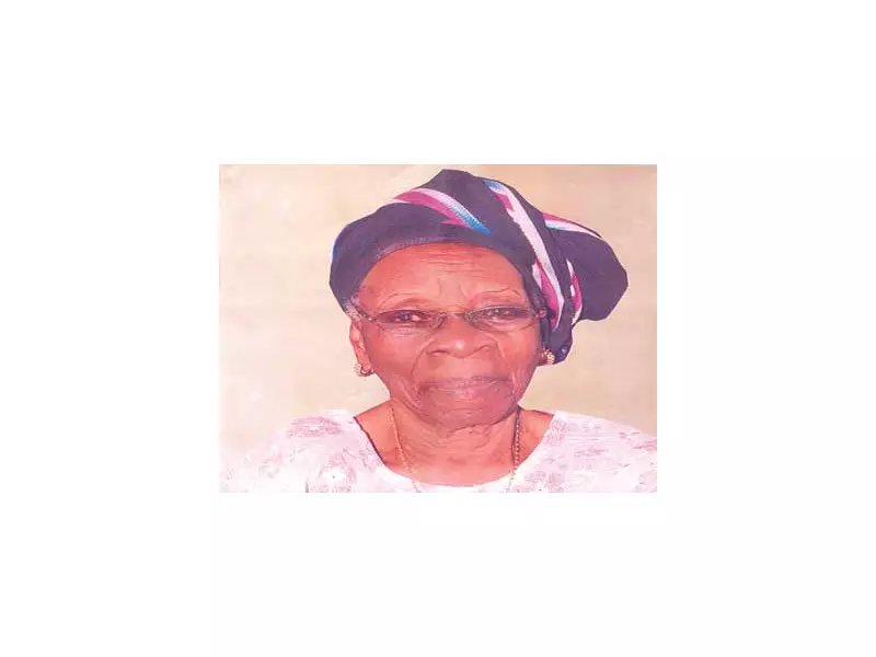 Lucia Onabanjo, Wife of Ogun's First Civilian Governor, Dies at 100