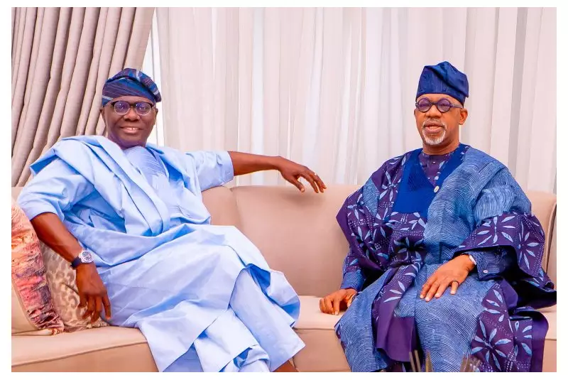 Sanwo-Olu Denies Rift with Abiodun, Confirms 8 Deaths in Lagos GNI Fire