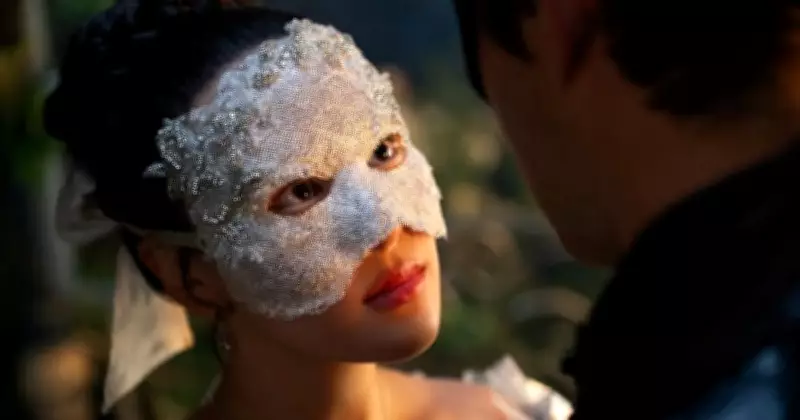 Bridgerton's An Offer From a Gentleman: A Fairy Tale That Defies Conventions