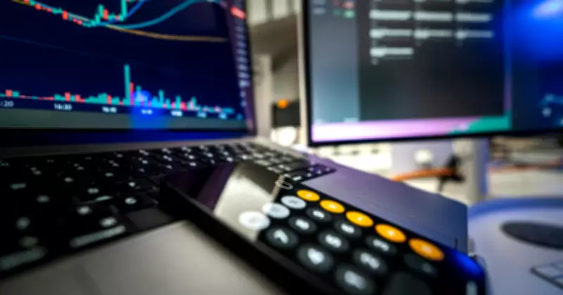 How Traders Analyze Price and Volume to Gauge Market Momentum