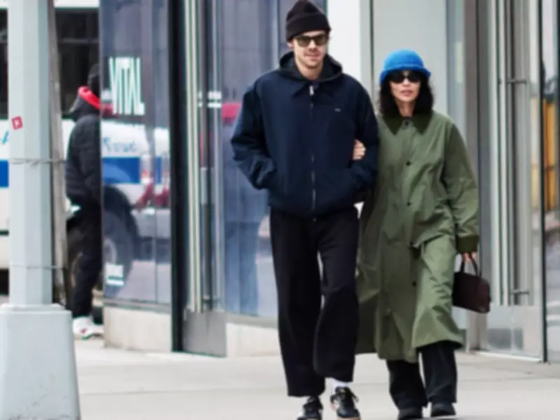 Harry Styles and Zoe Kravitz Spotted in Romantic New York Stroll