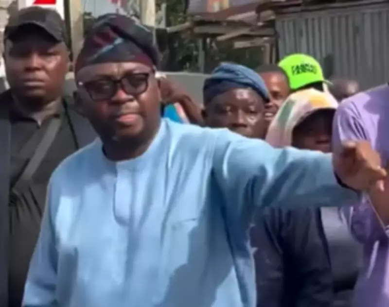 Adebayo Adelabu Gets Heroic Welcome in Oyo, Spotted Controlling Traffic in Ibadan