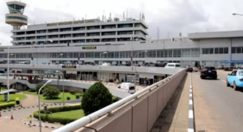Airport Staff Returns $1,700 and Passports to Passenger at Lagos Airport