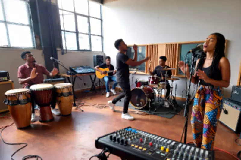 Exploring the Vibrant Soundscape of Nigerian Music: Tradition Meets Innovation