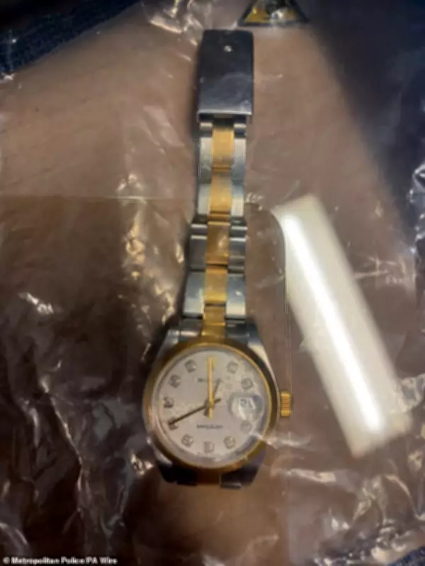 Jealous Woman Guilty of Murdering Sister by Slashing Throat