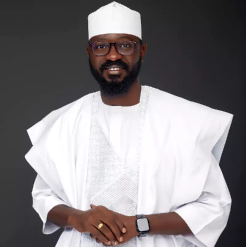 Nigerian Man Shares Entitled Message from Youth Demanding Money