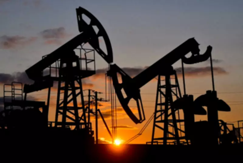 Oil Prices Climb Amid Ceasefire Extension and Middle East Tensions