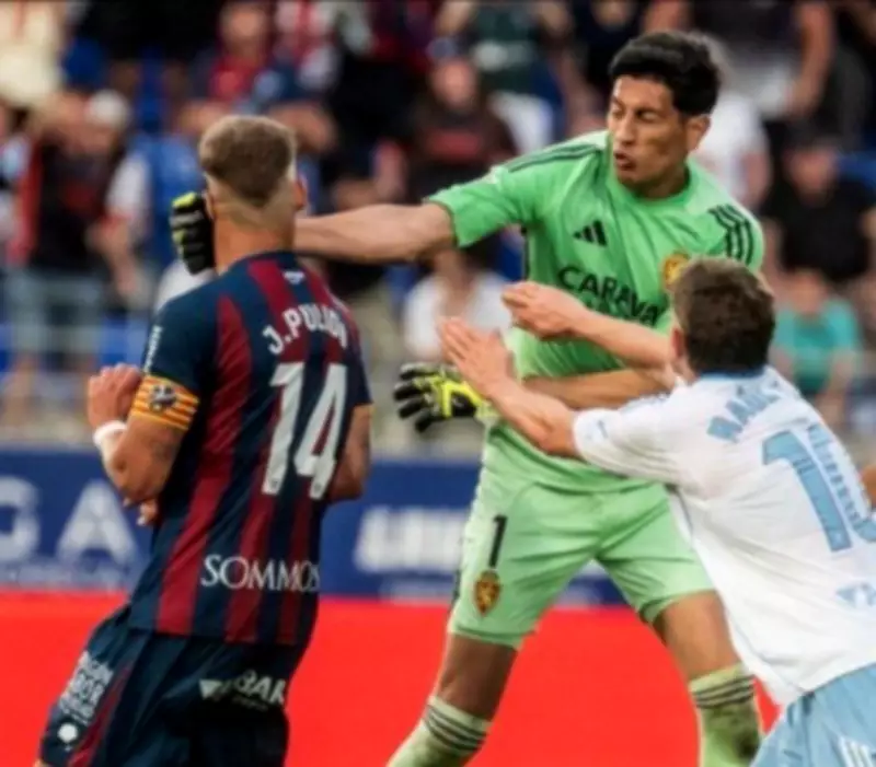 Real Zaragoza Goalkeeper Banned 13 Matches for Punching Opponent