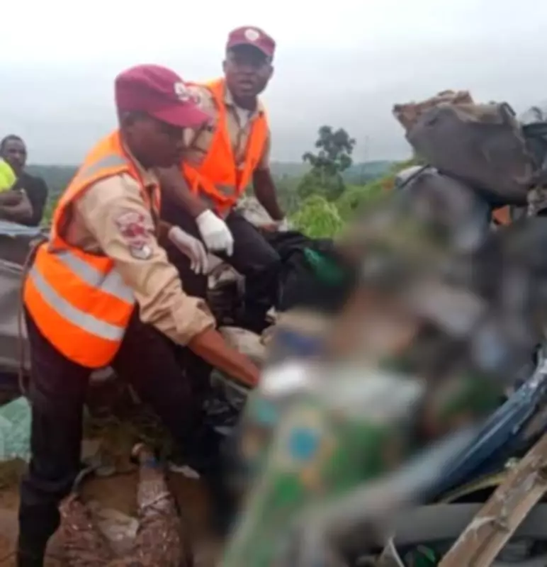 11 Die as Vehicle Plunges Off Bridge on Lagos-Abeokuta Expressway