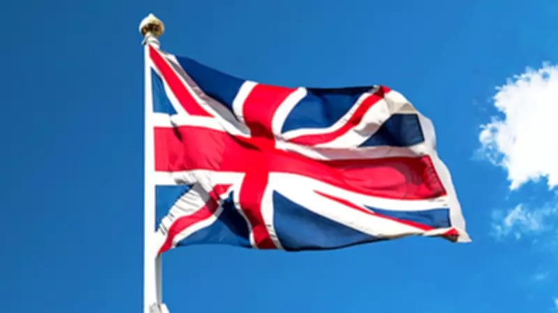 UK Net Migration Drops Below 200,000 for First Time Since Pandemic