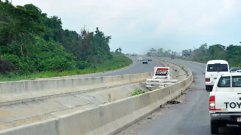 Democracy Day Tragedy: Two Pedestrians Die in Lagos-Ibadan Expressway Crash