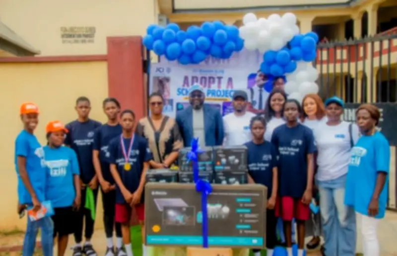 Izili Nigeria, JCI Ibadan Elite Illuminate School with Solar Initiative