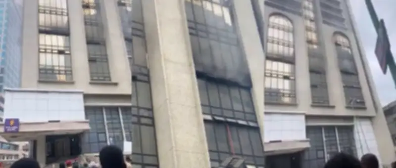Massive Fire Erupts at Polaris Bank Building in Lagos