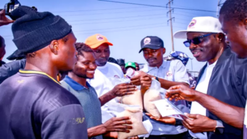 MFM Takes Gospel to Lekki Streets, Distributes 500 Rice Packs
