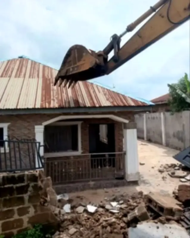 Oyo demolishes kidnappers' hideout used in Adelabu sister abduction