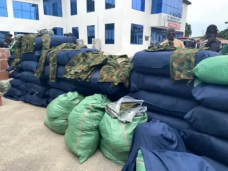 Police intercept truck with military camouflage, drugs in Lagos, arrest three