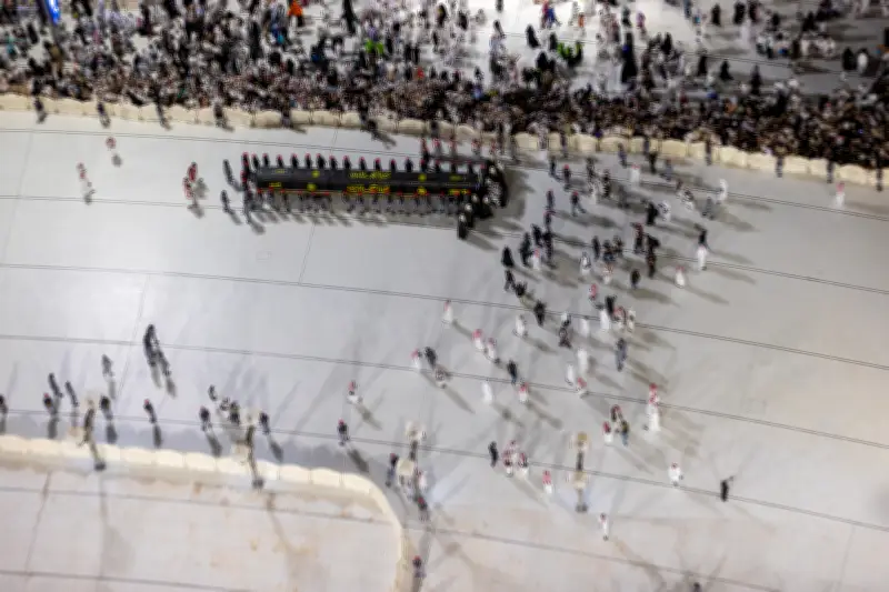 Saudi Arabia Completes Annual Replacement of Holy Kaaba Kiswa