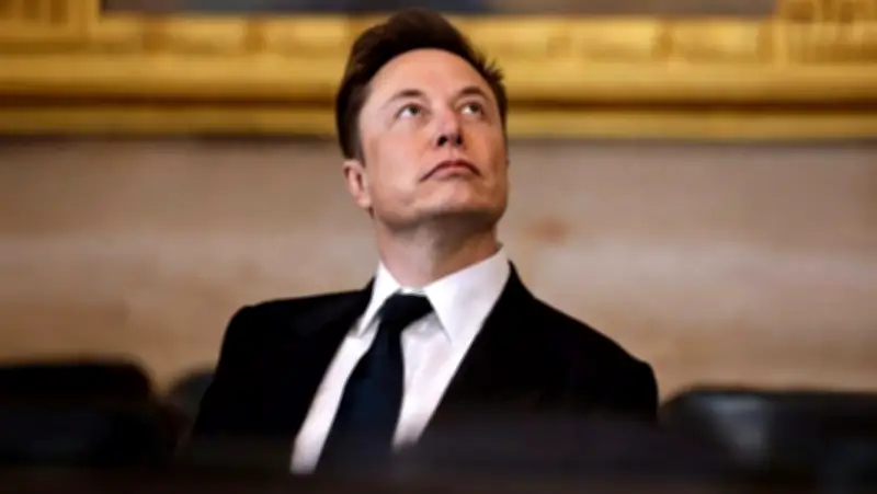 Spacex IPO Propels Elon Musk to Become First World Trillionaire