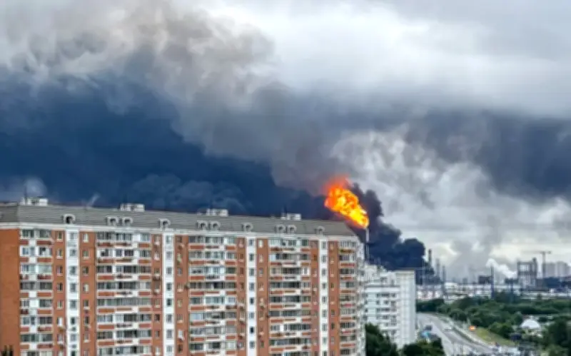 Ukraine Launches Largest Drone Attack on Moscow in Two Years