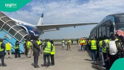 First Batch of Nigerians Fleeing Xenophobia in South Africa Returns to Lagos