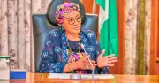 Oluremi Tinubu Gifts Cars to APC Women Leaders Amid Insecurity, Kicks Off Re-election Drive