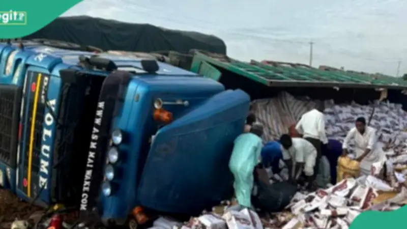 15 Die in Kwara Truck Crash After Driver Fatigue Causes Accident