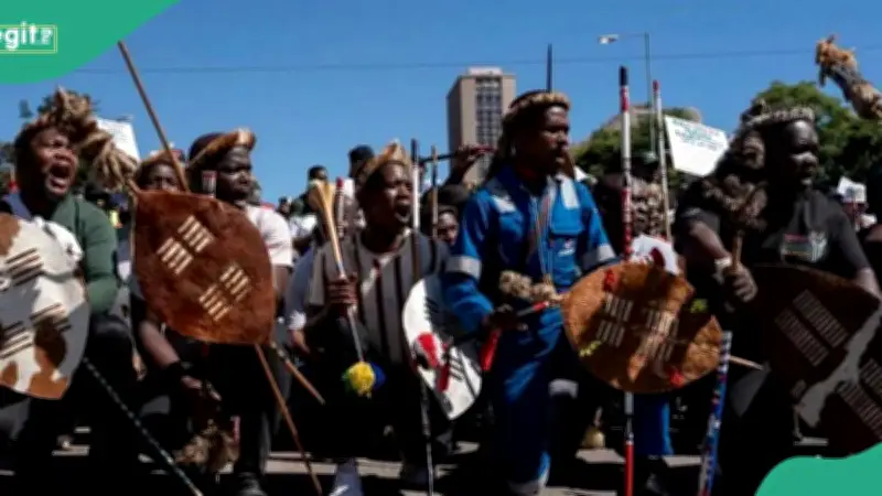 Nigerians Arm Themselves in South Africa Amid Renewed Anti-Migrant Violence