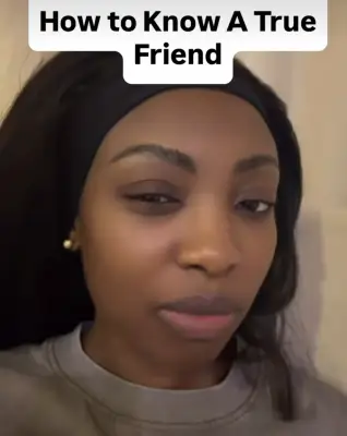 Bolanle Olukanni: A Friend Who Posts Group Photo Where Only She Looks Good Isn't a True Friend