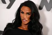 Katie Price Promises Nude Photoshoot If England Wins World Cup Match