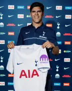 Tottenham Complete Club-Record £85m Signing of Mateus Fernandes